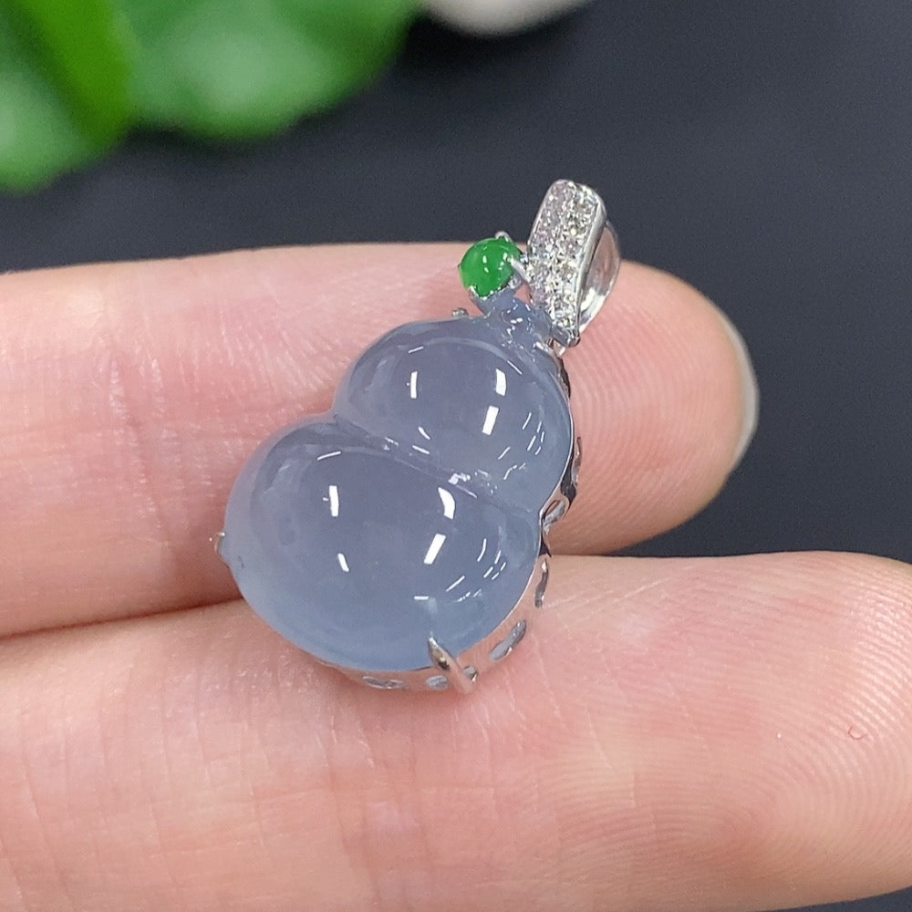 Jadeite Gourd Inlaid Pendant 18k Gold With Diamond Accents