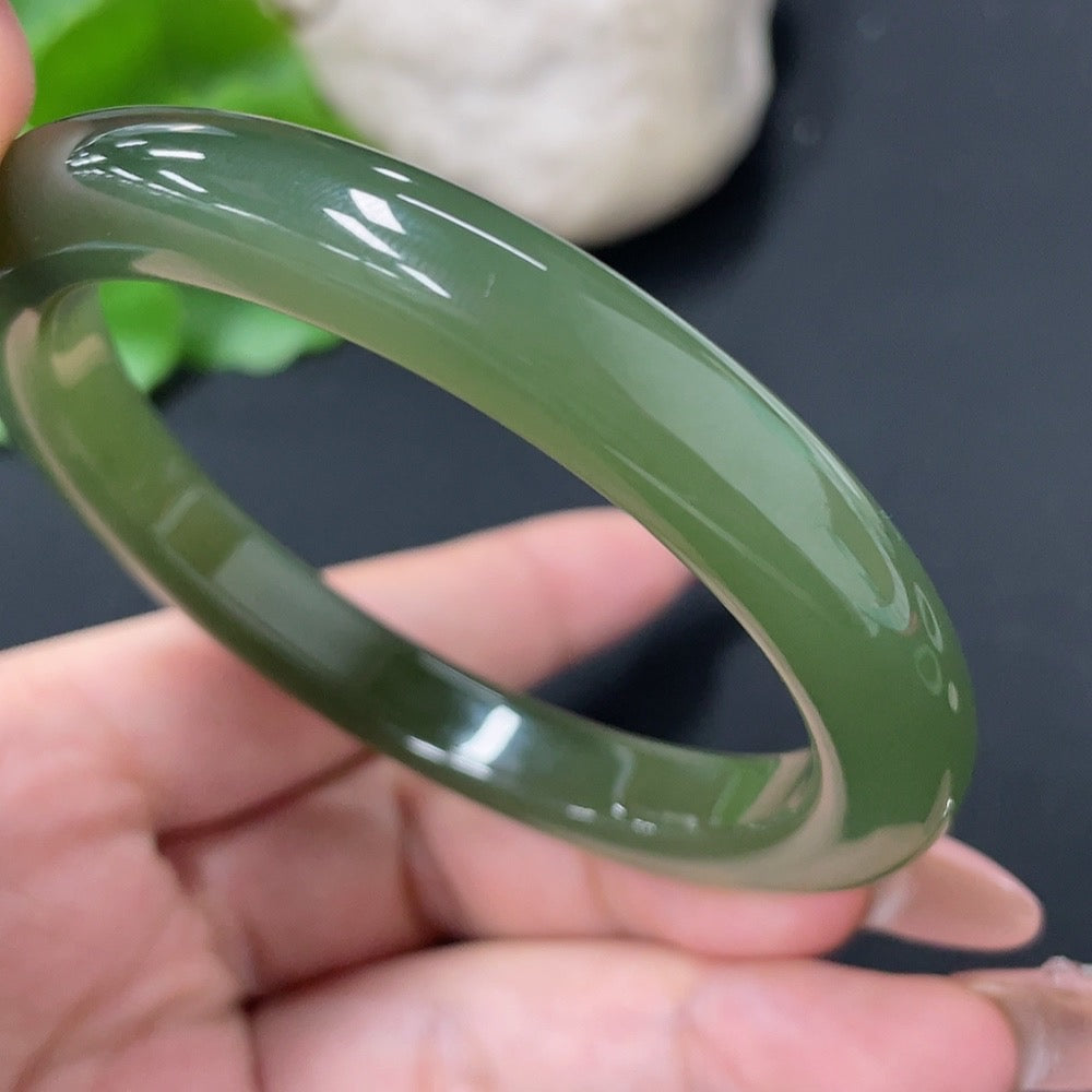 Hetian Jade Round Bracelet Size 57.5 Total Weight Approx. 44.4g