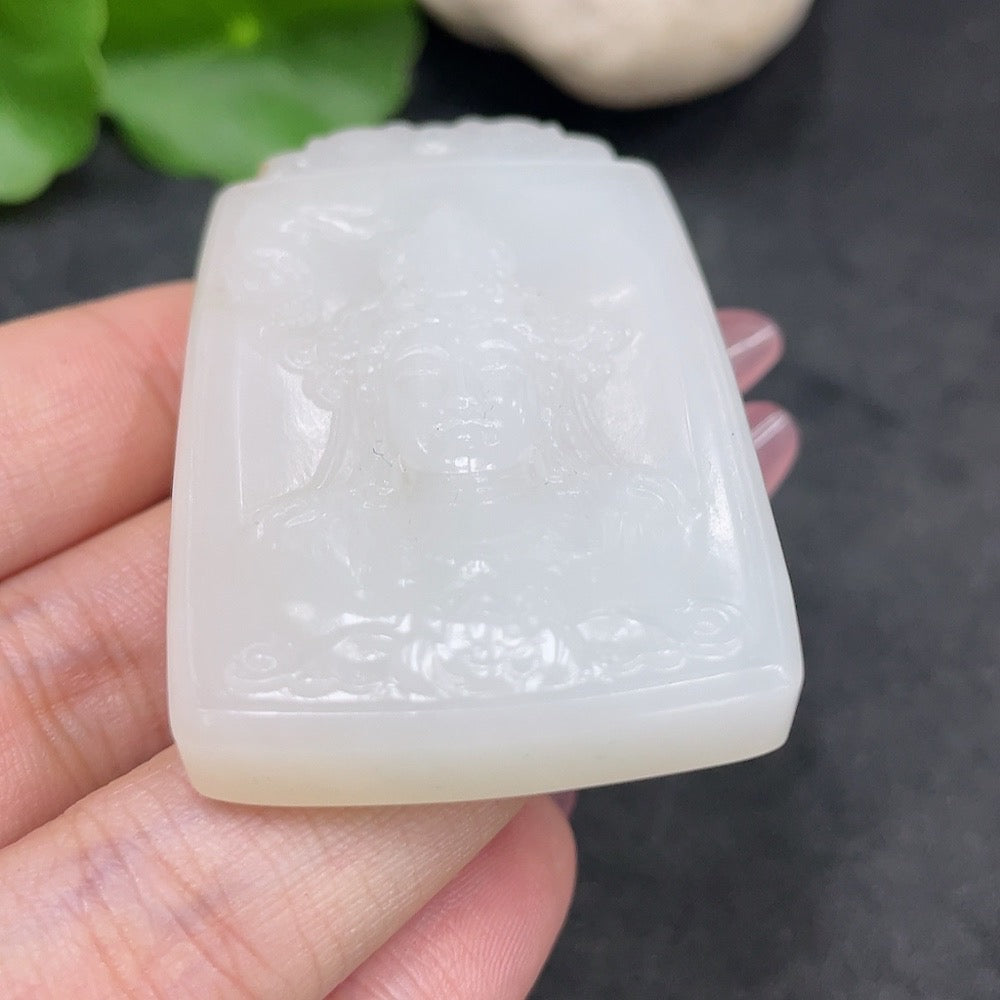 Hetian Jade Pendant Guanyin Total Weight: Approx. 40.6g