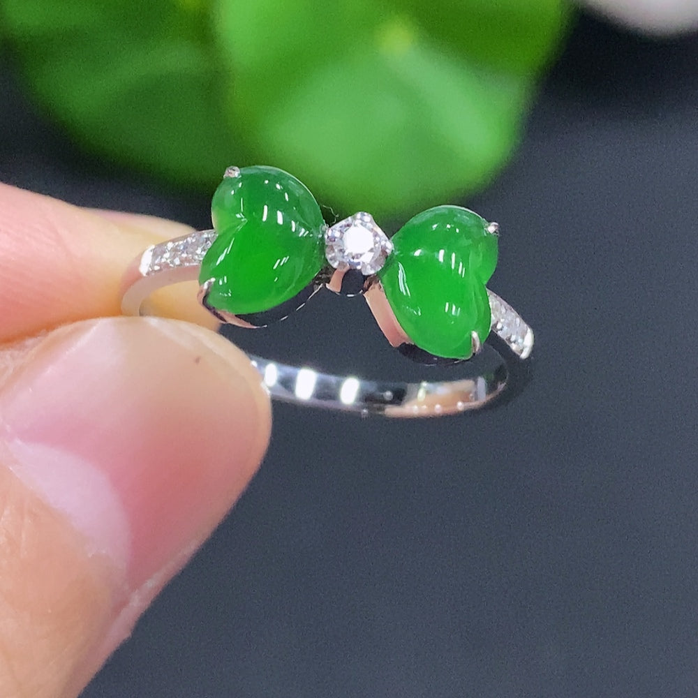 Jadeite and 18K Gold Ring Size 15 Total Weight Approx.2.4g