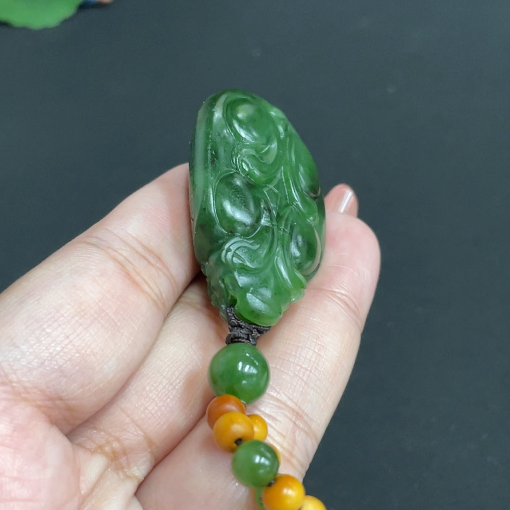 Hetian jade jasper pendant featuring a dragon turtle design from HUILIU HQ, with an attached chain and total weight of 39.5g.