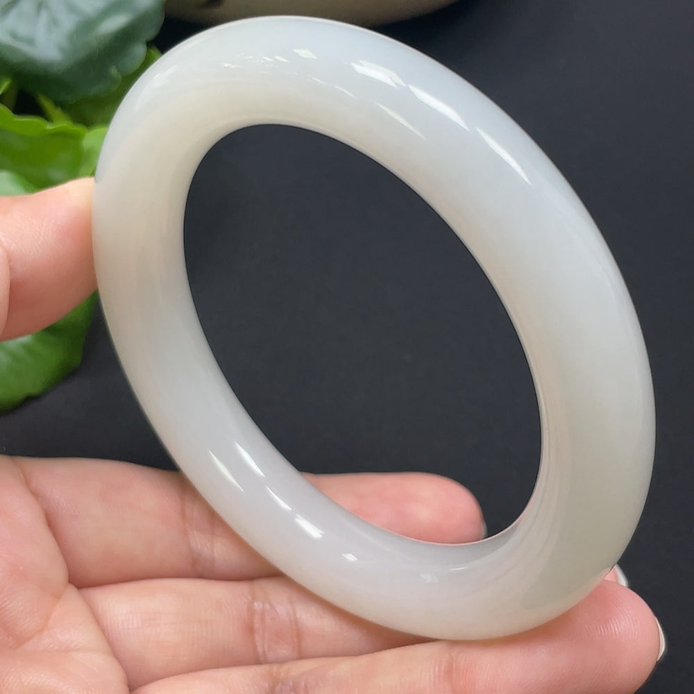 Hetian Jade Round Bangle Size 55.4mm Total Weight Approx. 61.16g