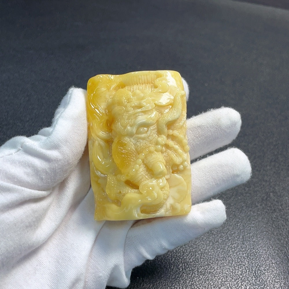 Amber Beeswax Pendant, Total Weight Approx. 44.76g