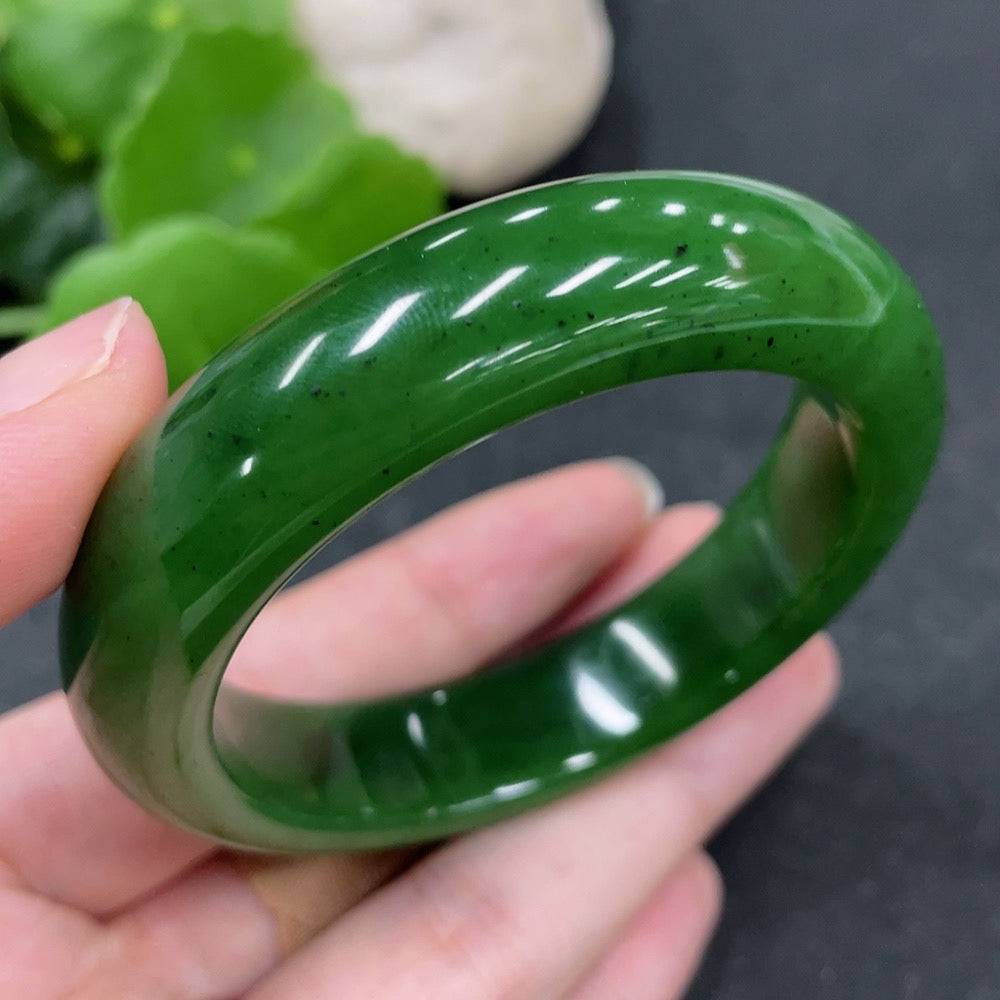 Green Hetian jade round bracelet with natural jade beads, size 52.5, weighing approximately 59.7g, crafted by HUILIU HQ.