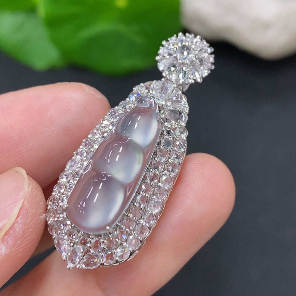Jadeite Auspicious Bean Pendant in 18K Gold (Diamond Accented)