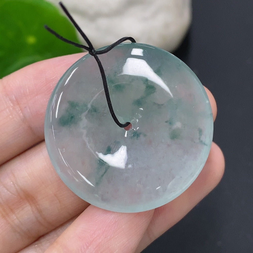 Jadeite safety buckle from HKHQ, showcasing a smooth, polished jade piece weighing approximately 11.4g.