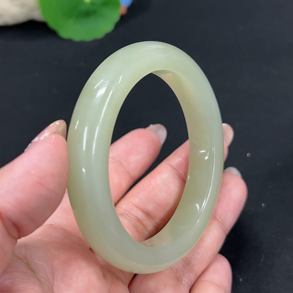 Hetian Jade Round Bracelet Size 54.3 Total Weight Approx. 55.4g