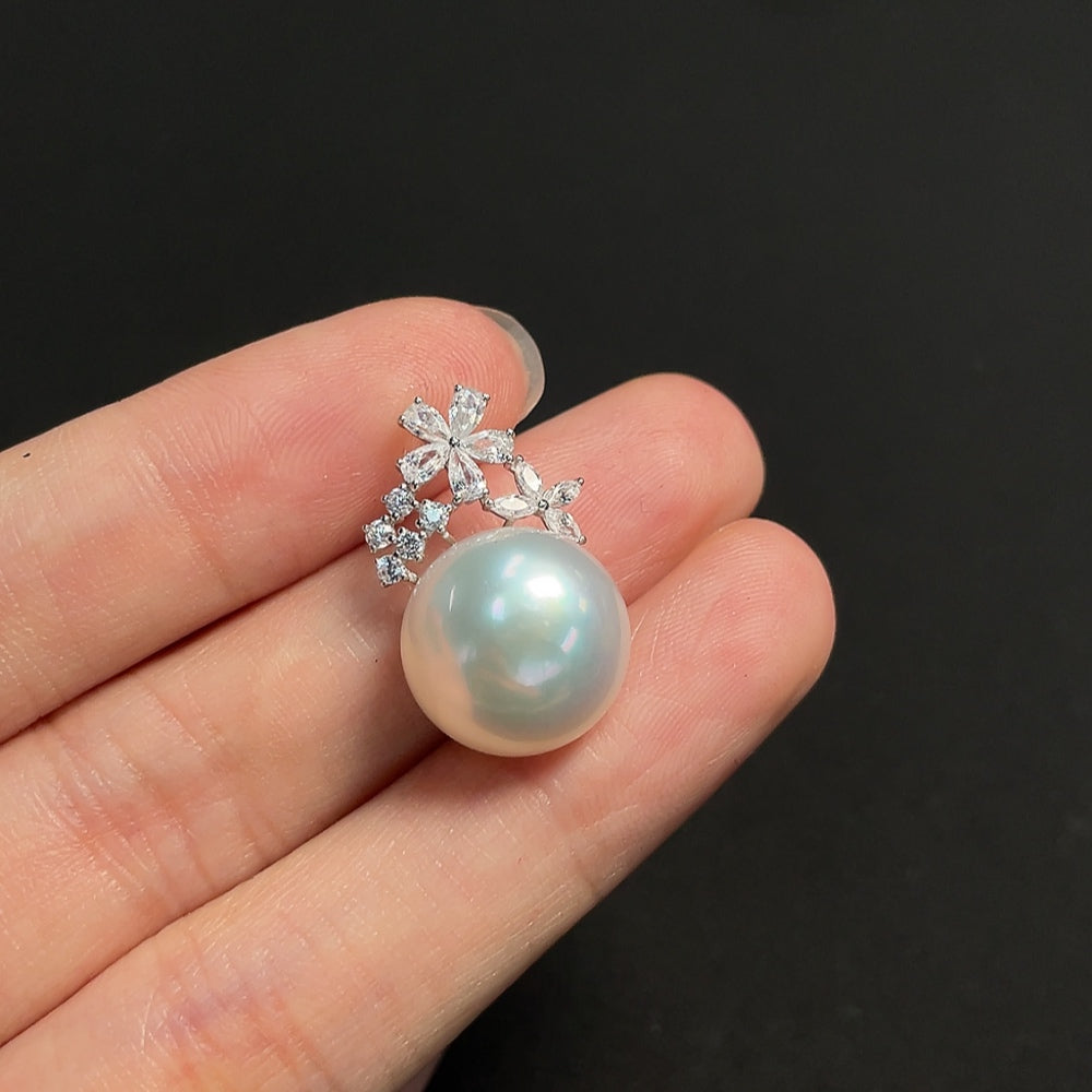 18K Sea Water Pearl Pendant Total Weight Approx. 3.91g Size About 13.4mm