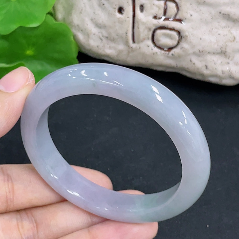 Jadeite Imperial Concubine bangle by HKHQ, size 53.4/49, with a total weight of 42.1g, showcasing smooth jadeite craftsmanship.
