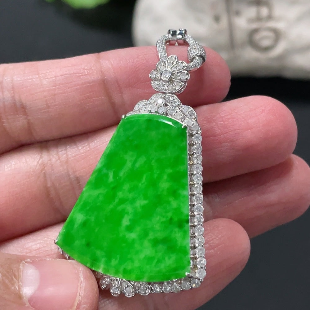 Jadeite Plain Pendant Pendant with 18K Gold Body and Chain, Accented with Diamonds, Total Weight Approximately 15.85g