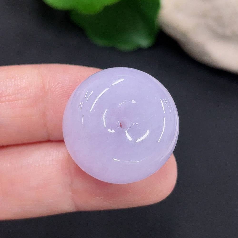 Huiliu Jadeite Peace Knot pendant, approximately 12.3 grams, featuring a polished jade pendant with intricate knot design.