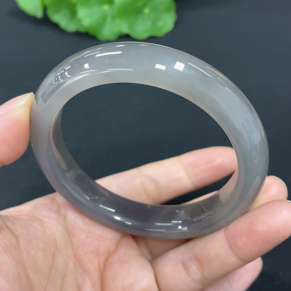 Hetian Jade Round Bracelet Size 56.3 Total Weight Approx. 51.5g