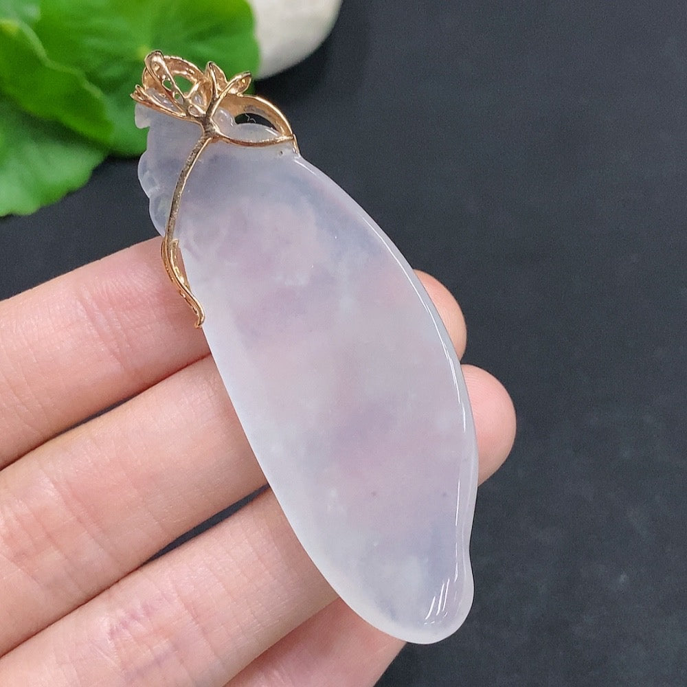 Jadeite Fu Gua Pendant with 18K Gold Clasp, Total Weight Approx. 17.3g, Set with Diamonds