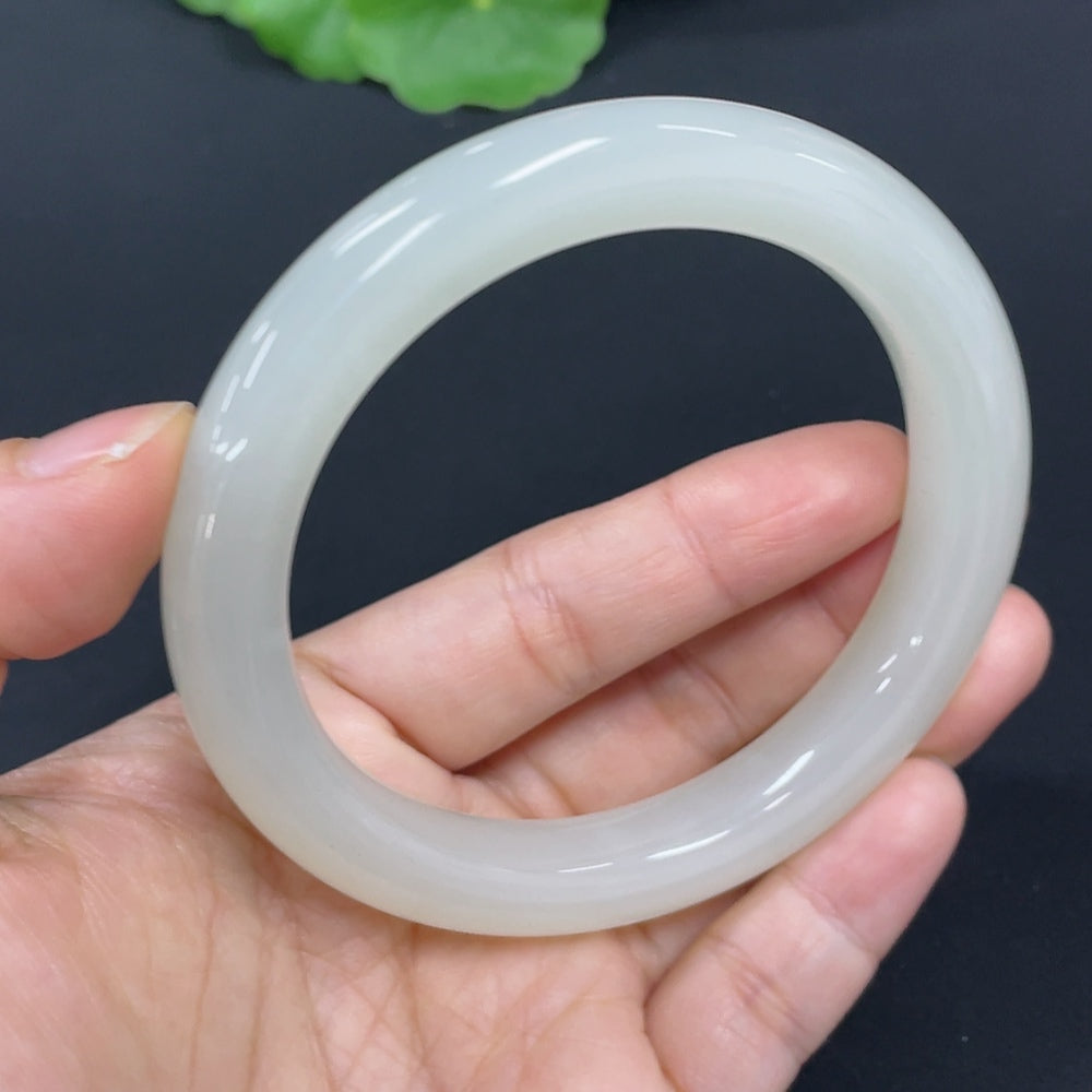 Hetian Jade Round Bracelet Size 58.8 Total Weight Approx. 52.9g