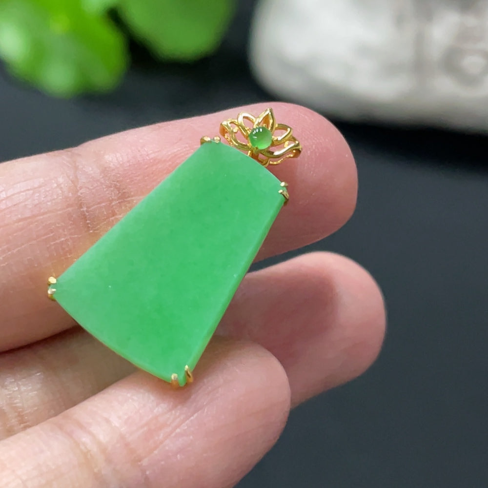 Jadeite Plain Pendant Necklace 18k Gold Inlaid Total Weight Approx.1.4g