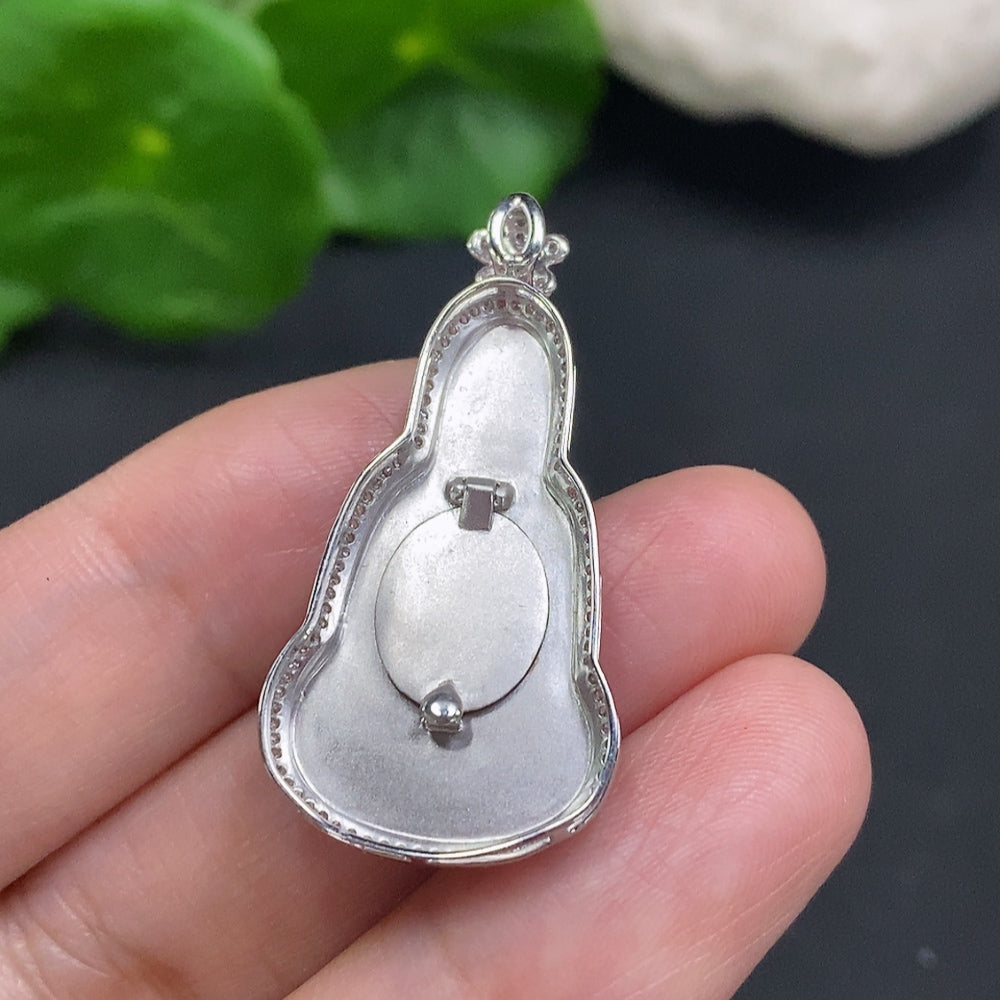 Huiliu HQ jadeite Guanyin pendant with diamond accents, featuring detailed carved figure and inlaid gemstone design.