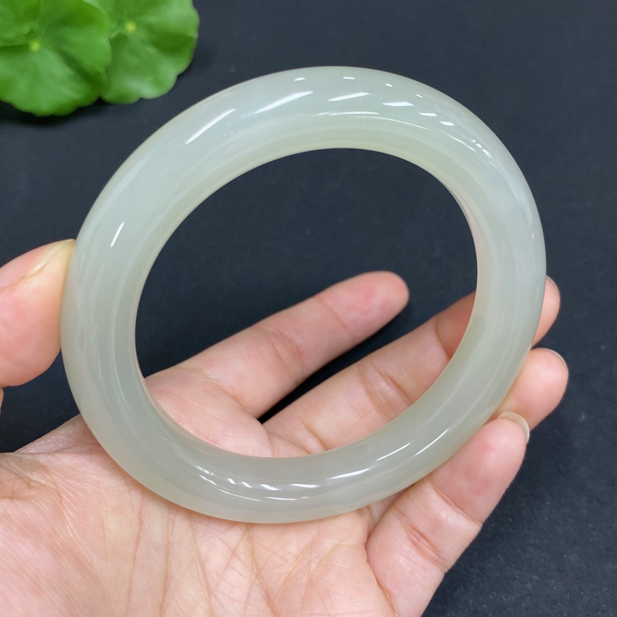Hetian Jade Round Bracelet . | Huiliu Certified