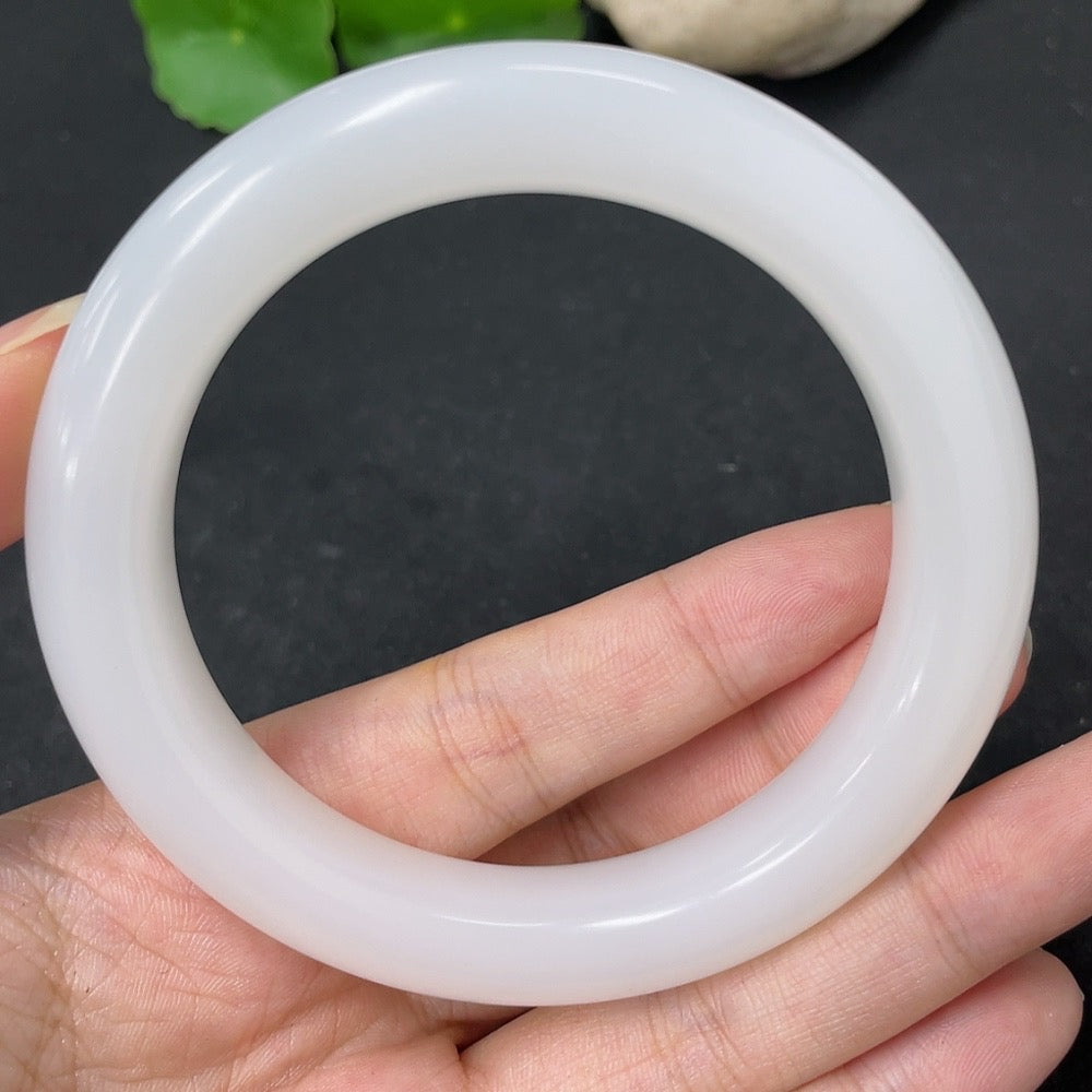 Hetian Jade Round Bangle