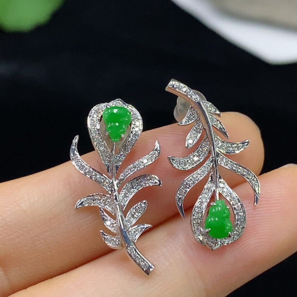 Jadeite Earrings with 18K Gold Setting, Pair, Total Weight Approx. 2.2g (including ear studs)