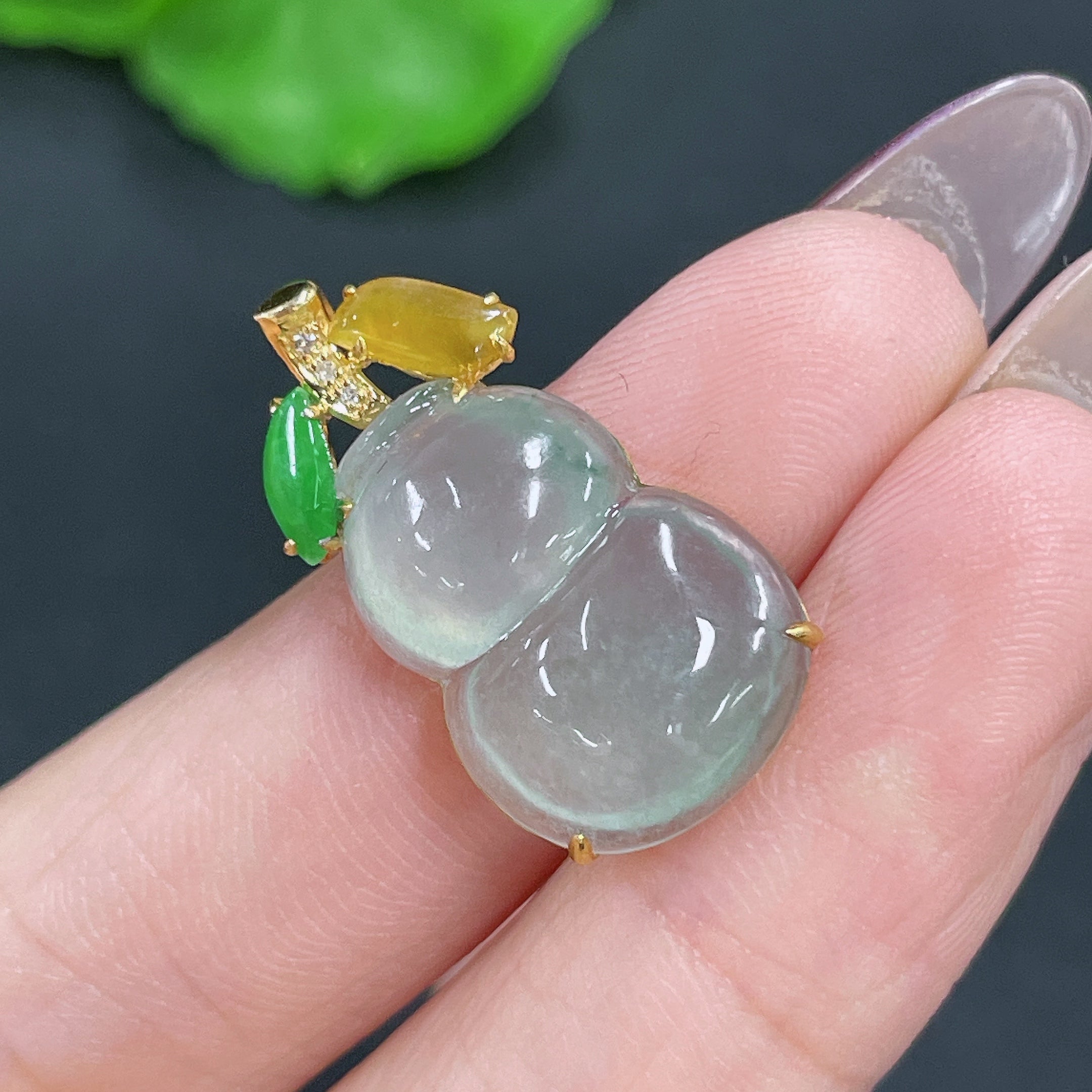 Jadeite Pendant Gourd Inlaid No Diamond . | Huiliu Certified