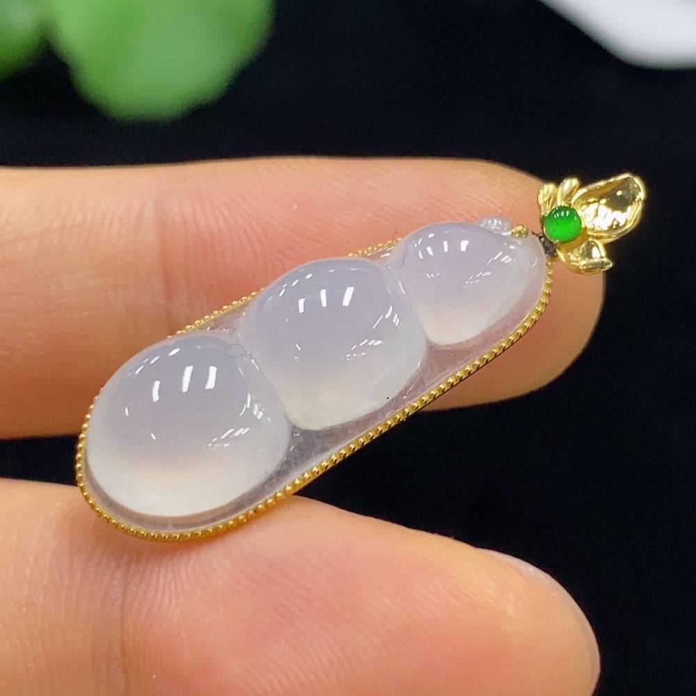 Jadeite Fu Dou bead pendant with inlaid designs, made of jade, weighing approximately 2.84g, by HUILIU HQ.