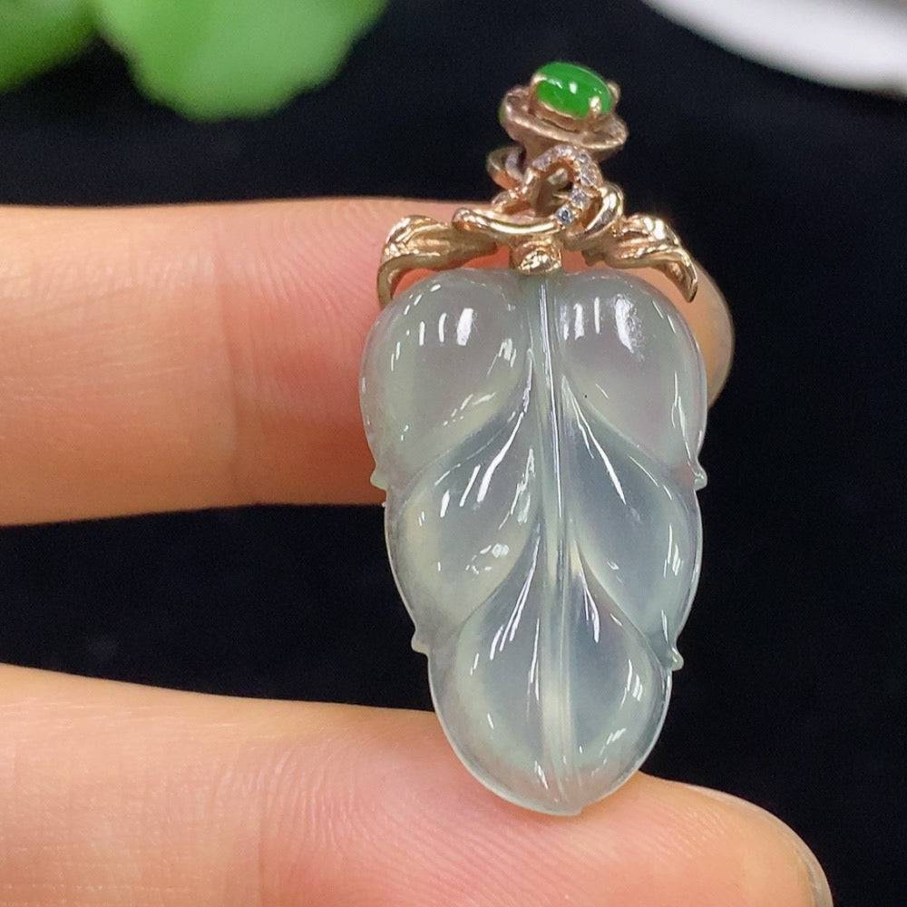 Huiliu Jadeite leaf pendant with AU50% non-diamond design, crafted in vibrant green jade, certified by HUILIU HQ.
