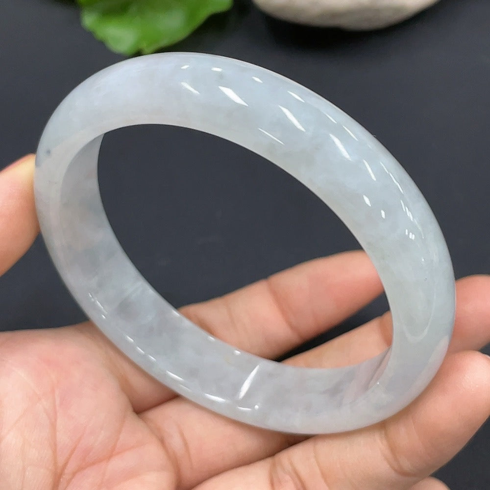Jadeite Round Bracelet Size 57.7 Total Weight 51.634g