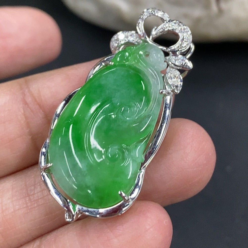 Jadeite Ruyi Pendant 18K Gold with Diamond Accents