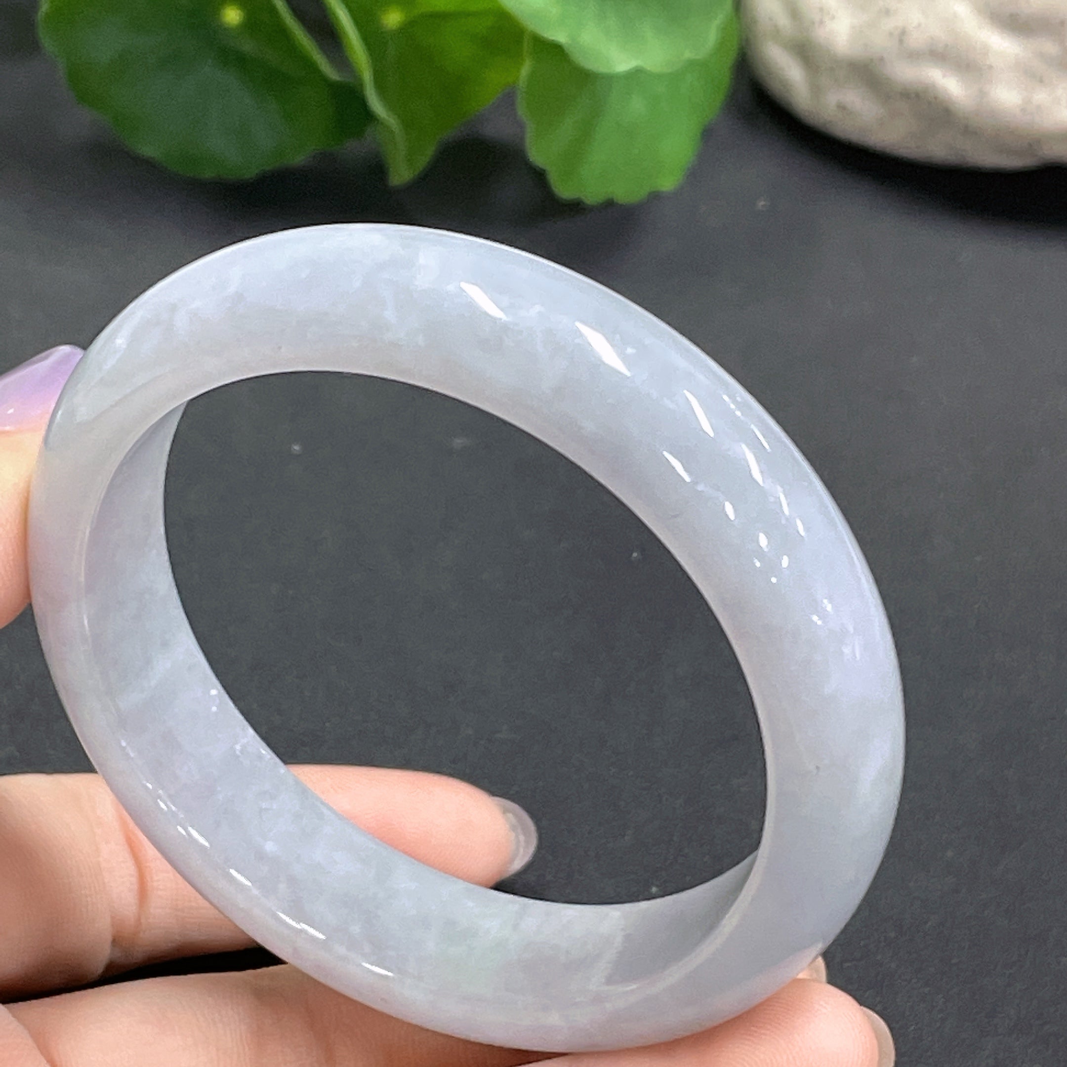 Jadeite Bangle Size 55.5mm Total Weight 56.320g