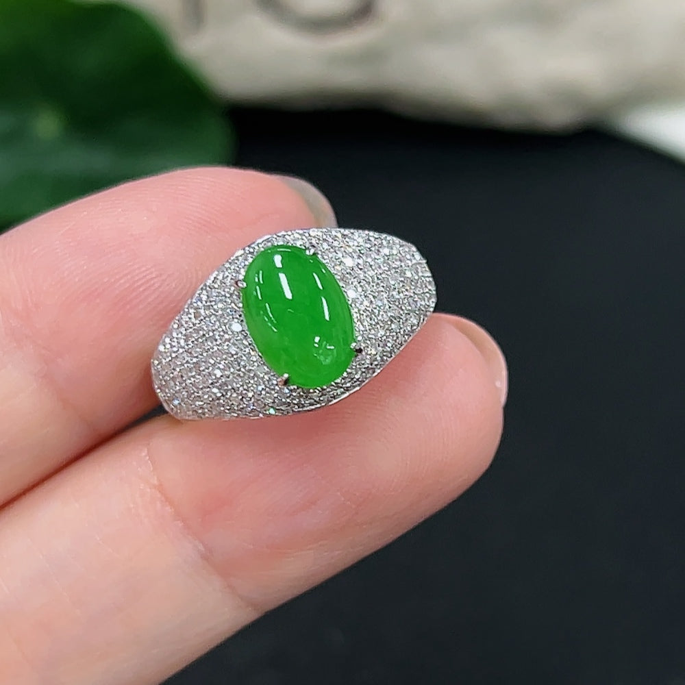 Jadeite Cabochon Inlaid Ring 18k with Diamond Accents