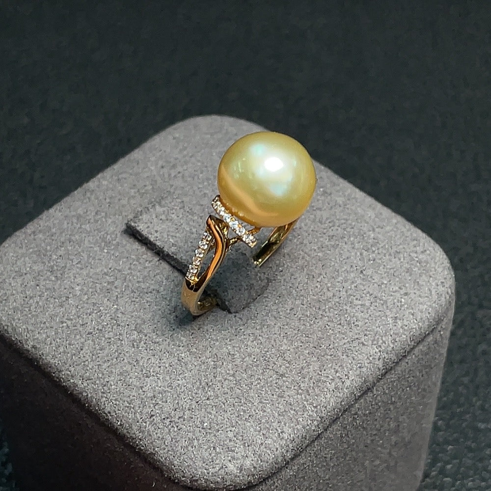 Seawater Pearl Ring Color Origin Undetermined . Stone Size . 10.2mm | Huiliu Certified