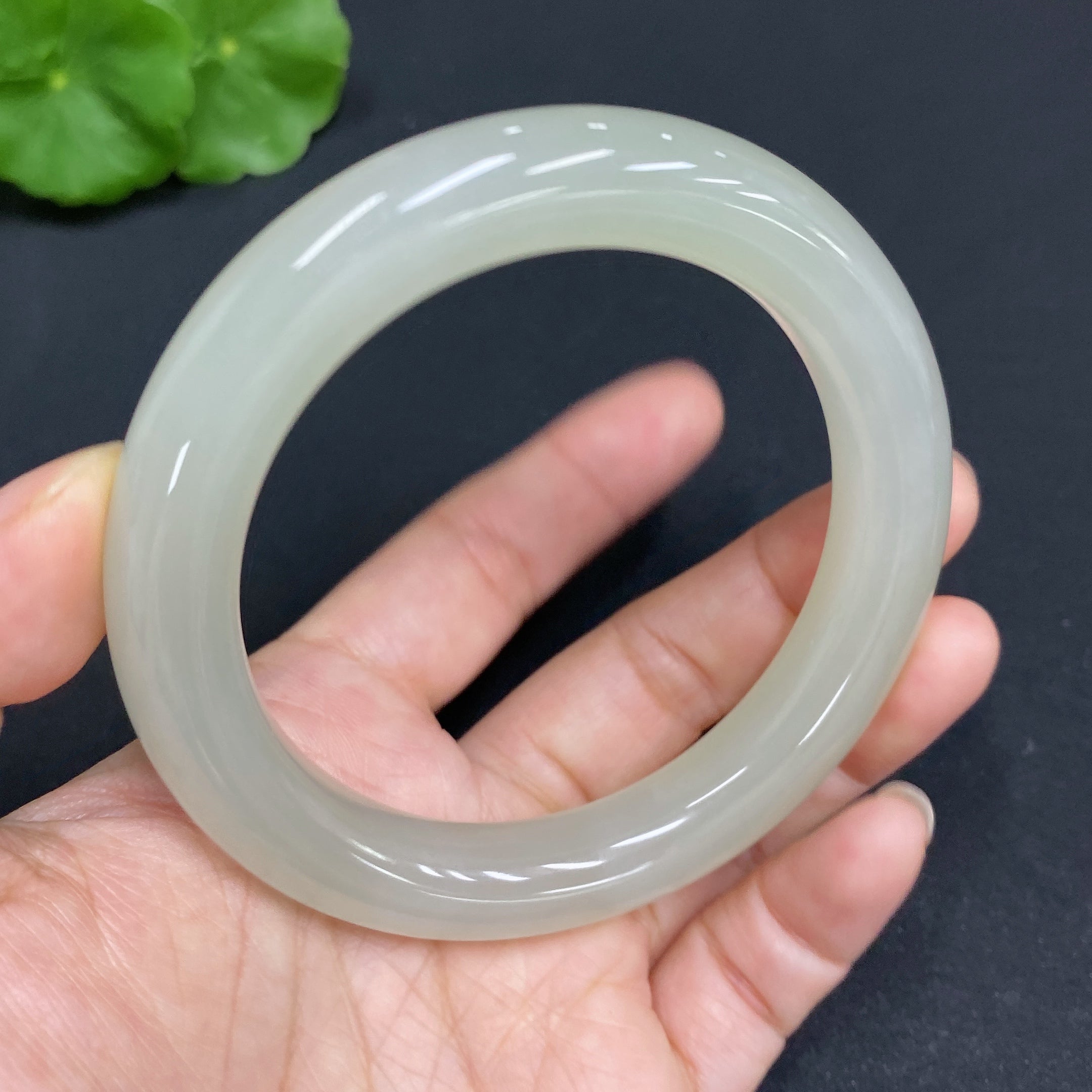 Hetian Jade Round Bracelet . | Huiliu Certified