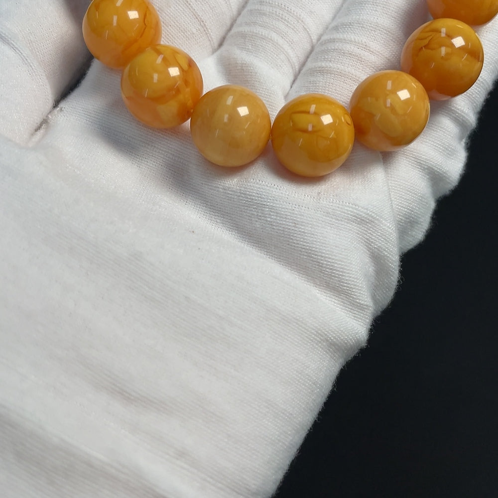 Amber Beeswax Bracelet, Total Weight Approx. 26.32g, Size Approx. 14.1mm