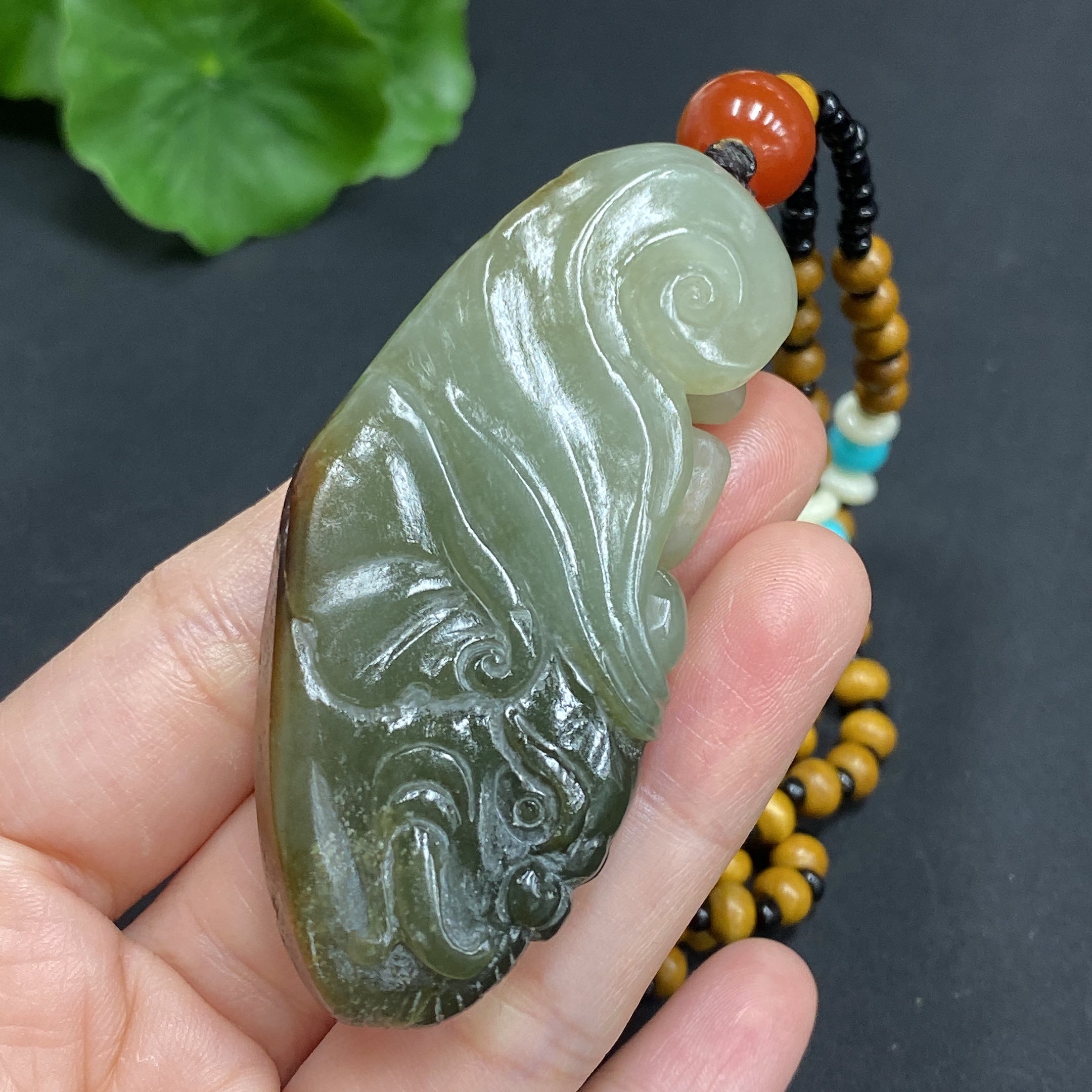 Hetian Jade Pendant: Samantabhadra Bodhisattva, total weight approx. 45.4g (including non-Hetian Jade chain), undetermined skin color origin