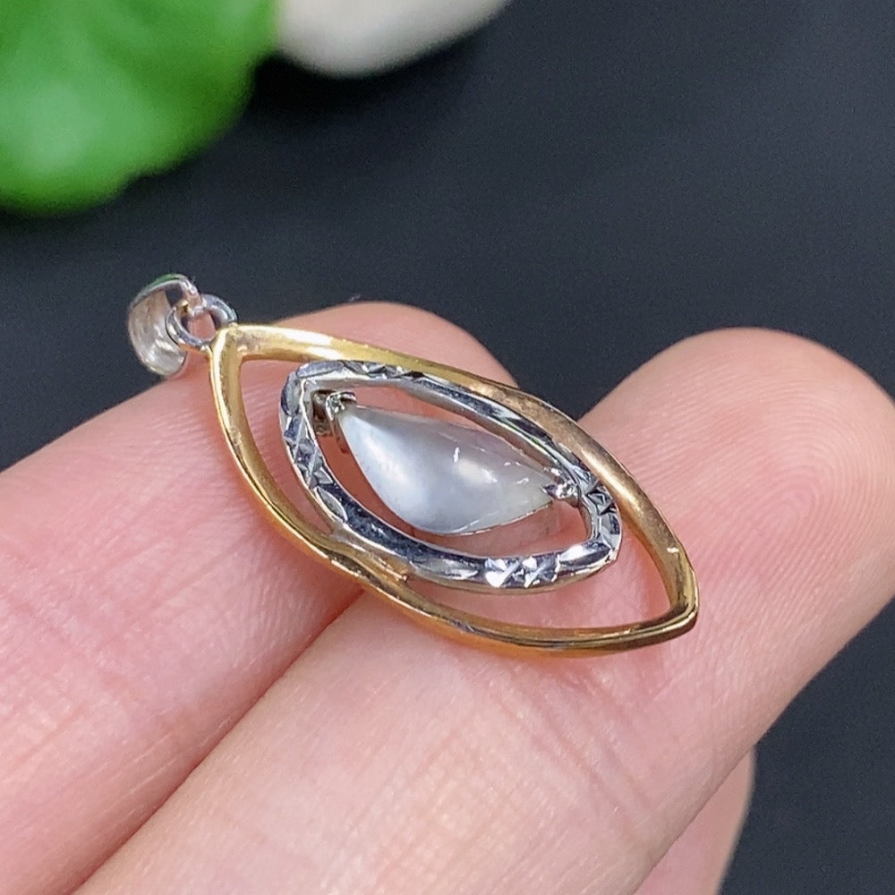 Jadeite inlaid pendant on a necklace with 18k gold, weighing approximately 1.75g, featuring detailed craftsmanship and elegant design.