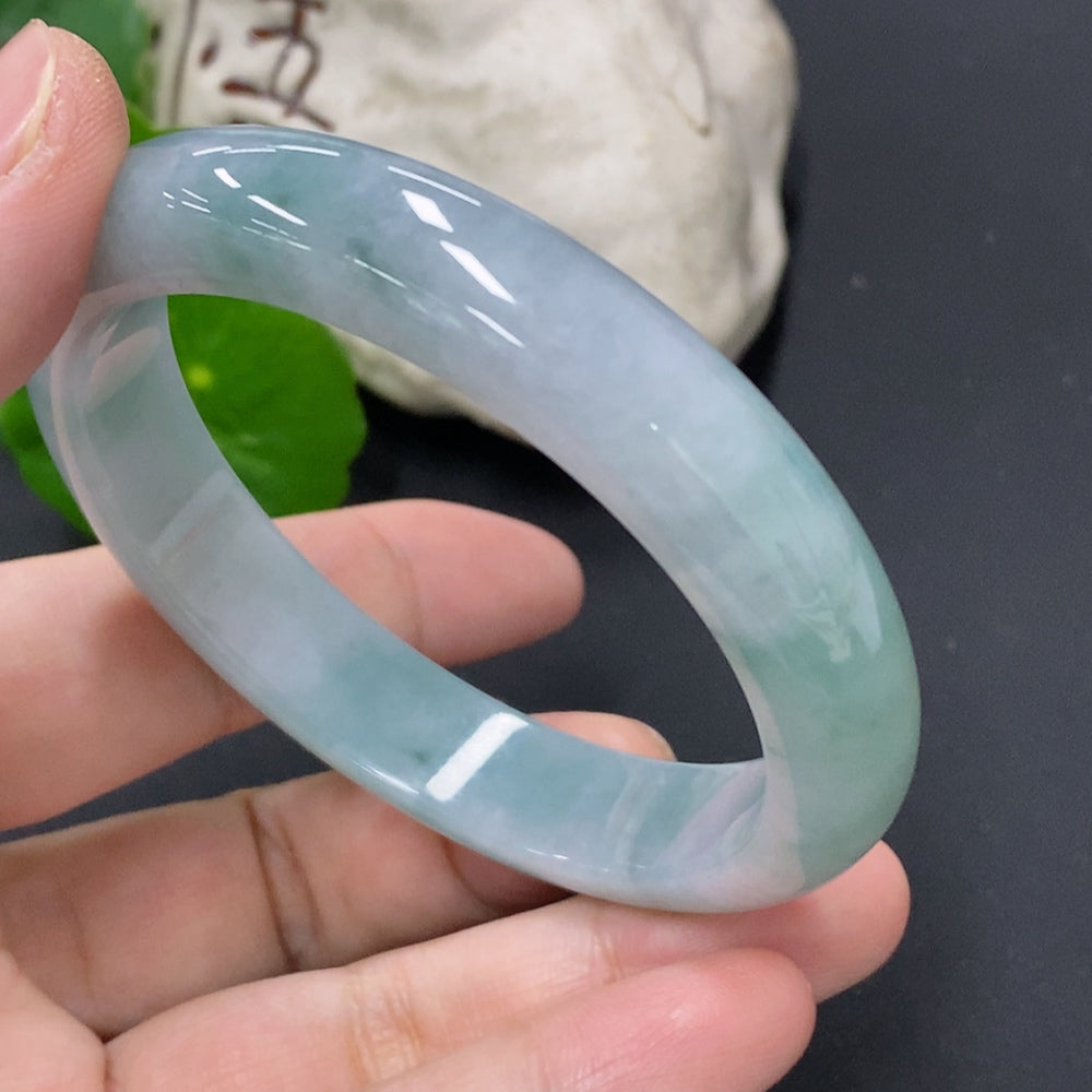 Jadeite Round Bangle