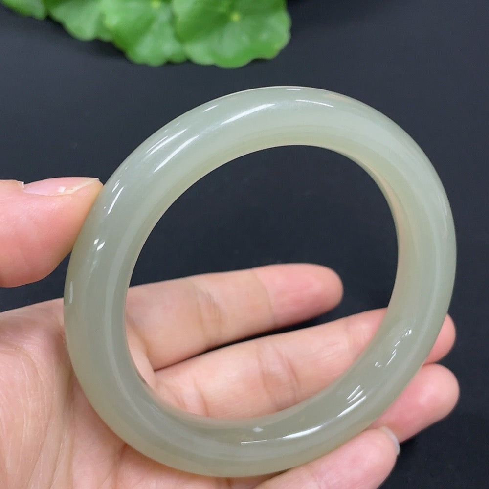 Hetian Jade Round Bracelet Size 56.3 Total Weight Approx.57g