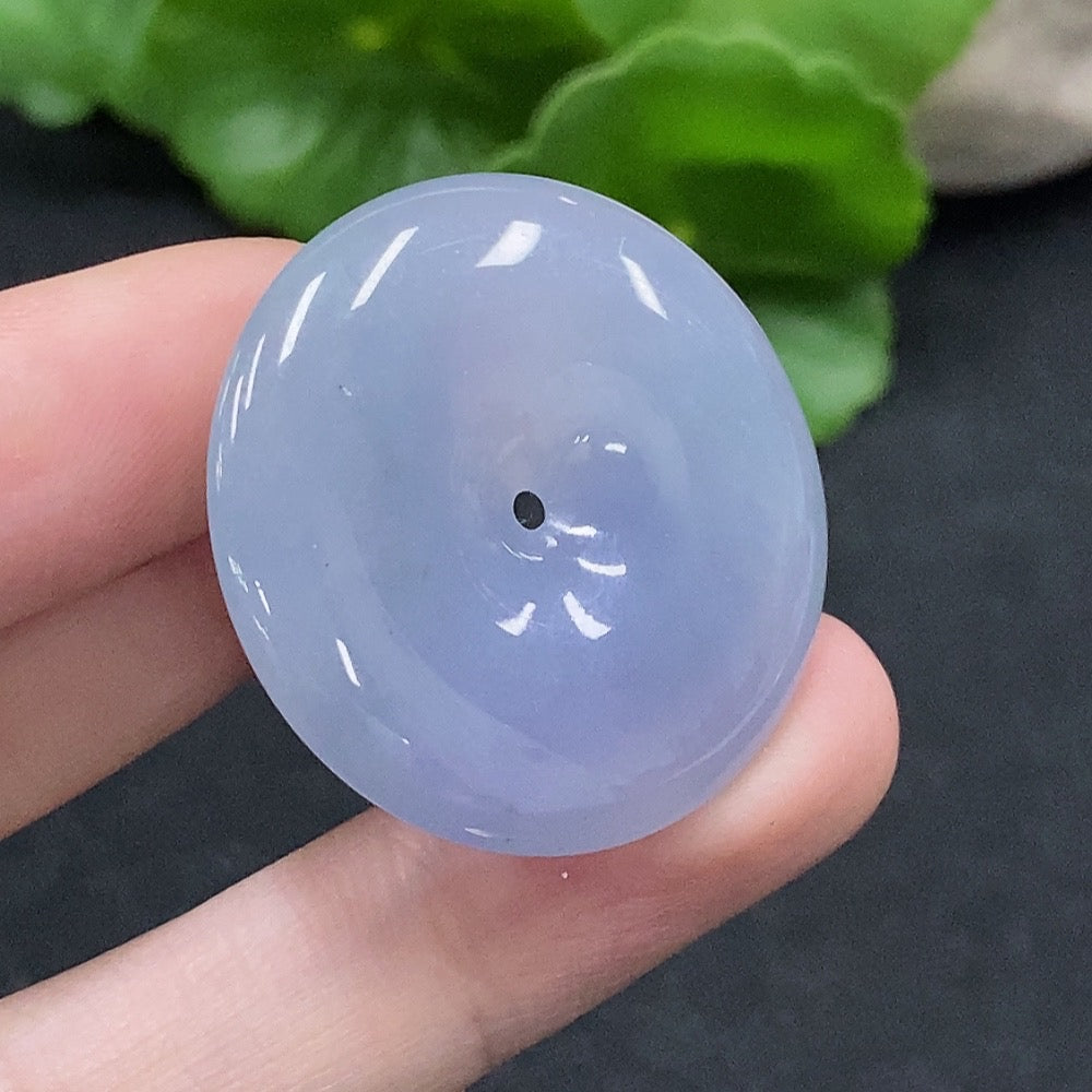 Jadeite safety buckle pendant from HUILIU HQ, featuring a smooth green jade design, weighs approximately 12.8 grams.