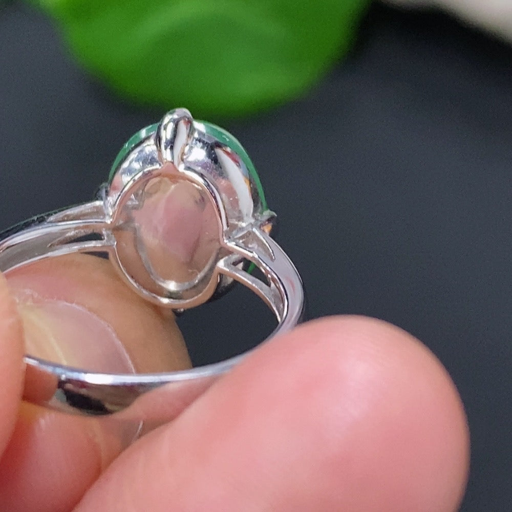 Jadeite Cabochon Ring 18k Gold