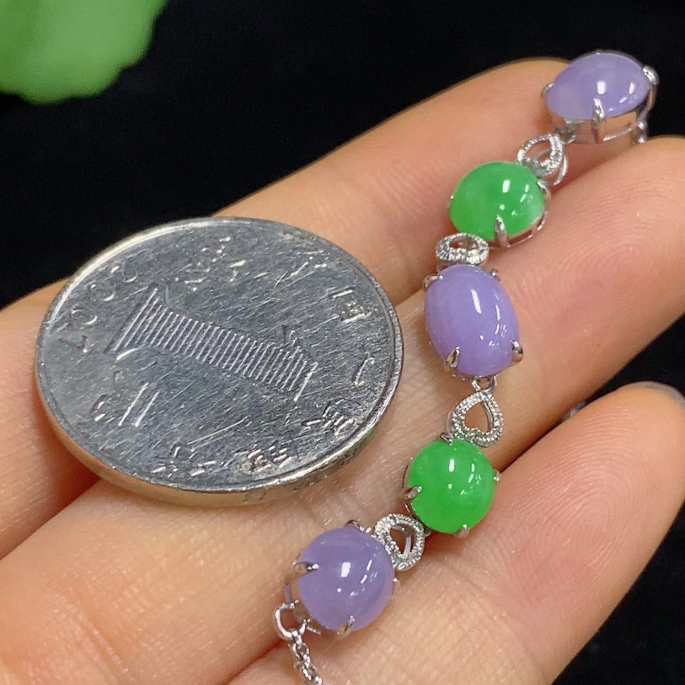 Jadeite Cabochon Inlay Bracelet 18k Non-Diamond (too small to confirm) Total Weight Approx. 3.33g