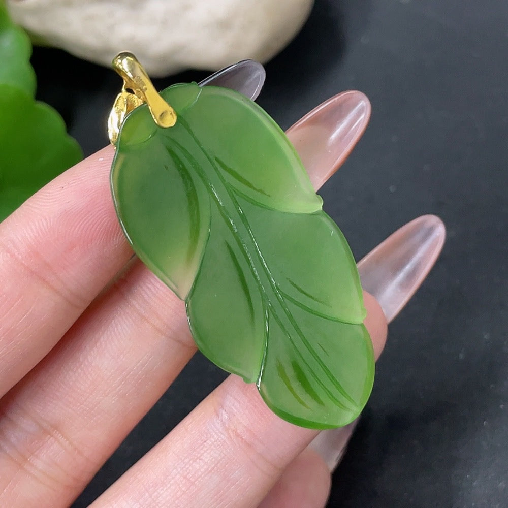 Hetian Jade Jasper Pendant Leaf 18k Gold Total Weight Approx. 8.7g
