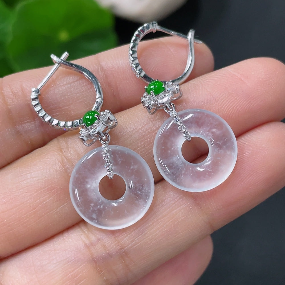 HUILIU HQ jadeite earrings set in 18k gold with diamond accents, featuring elegant jade stones and sparkling diamond details.