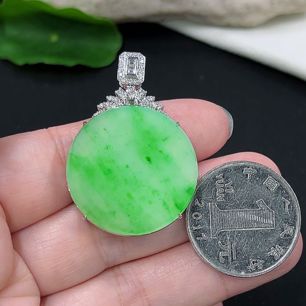 Jadeite Plain Pendant Necklace 18K Gold Setting with Diamond Accents