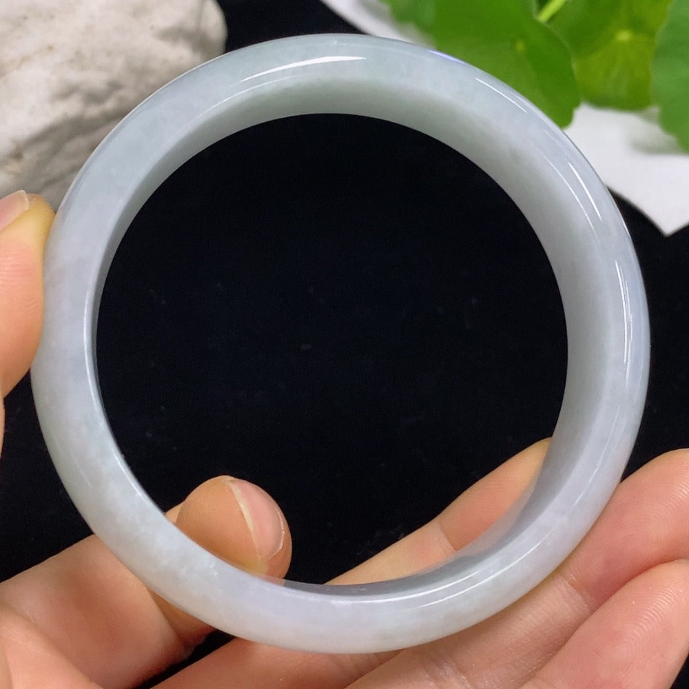Jadeite Round Bangle