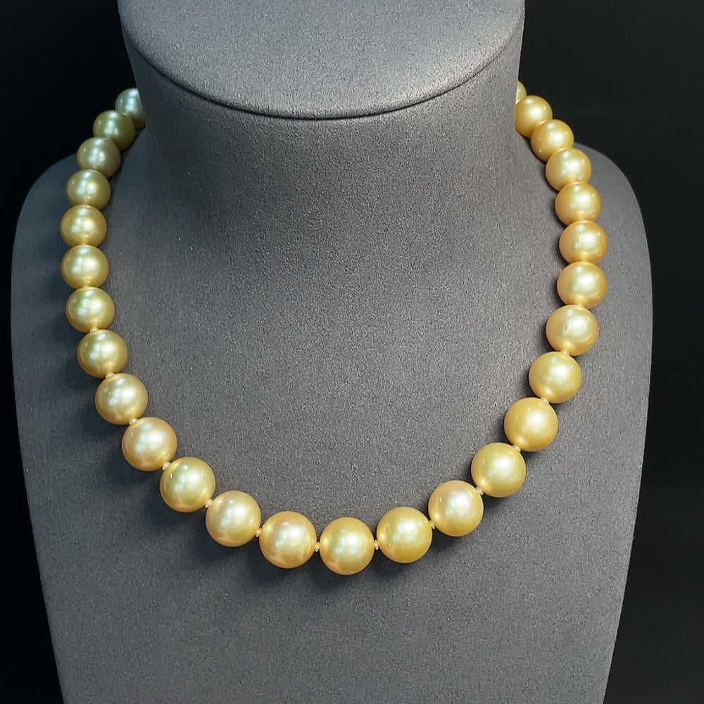 Seawater Pearl Strand 14k Gold Approx. Color Origin Undetermined
