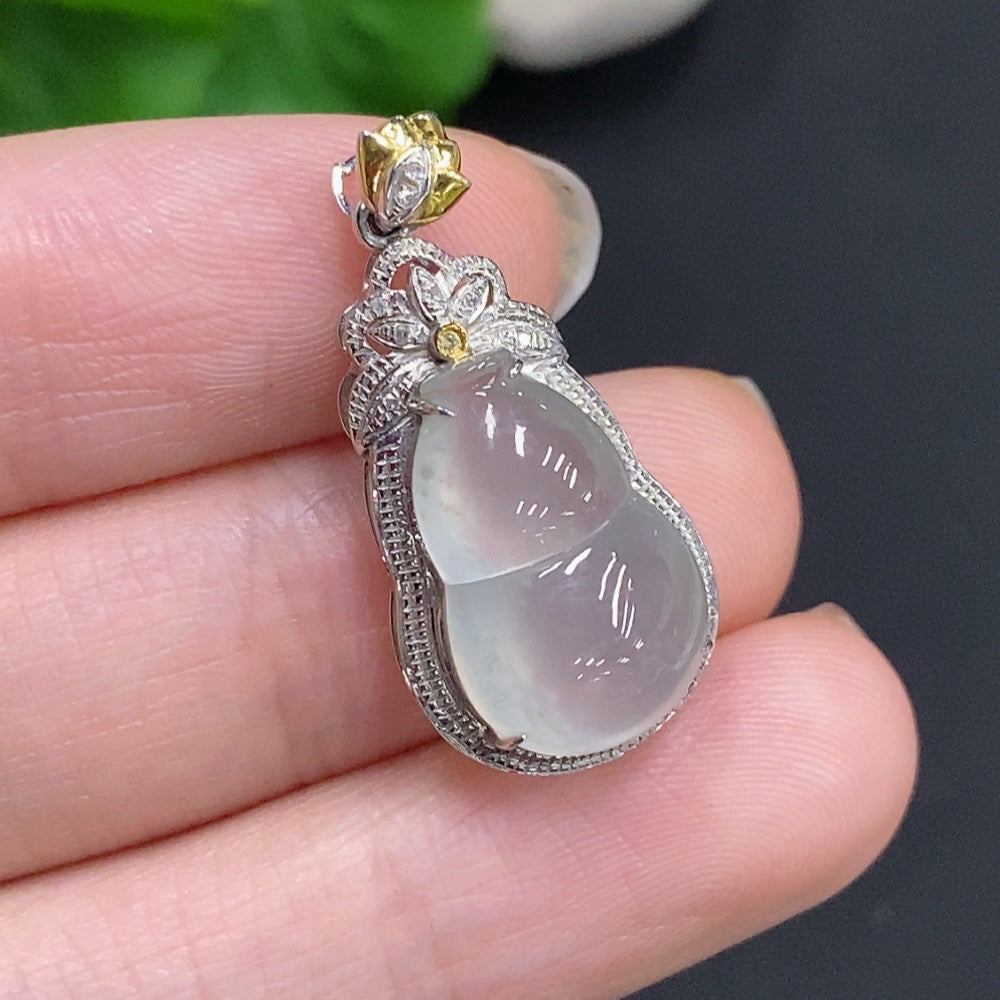 Jadeite Gourd Pendant 18k Gold Total Weight Approx. 3.1g Non-Diamond