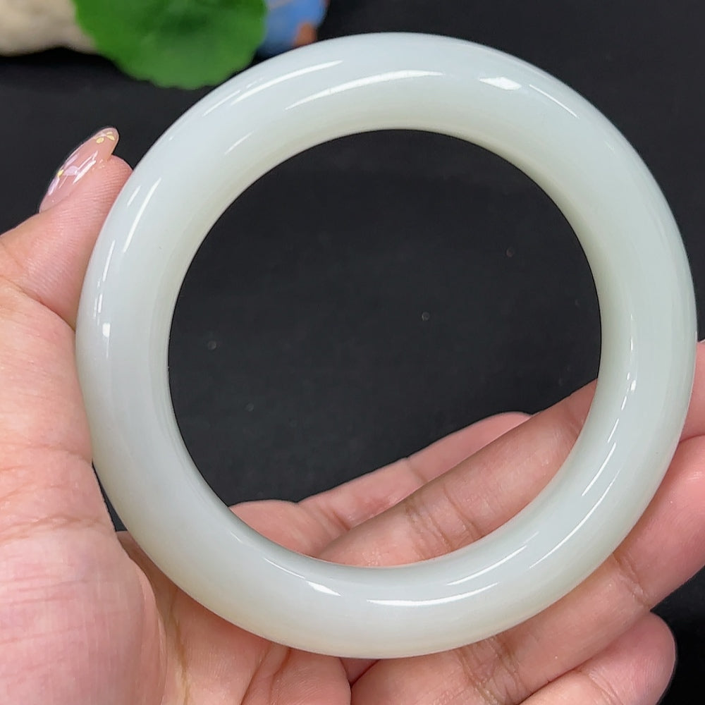 Hetian Jade Round Bracelet Size 59.2 Total Weight Approx. 78.5g