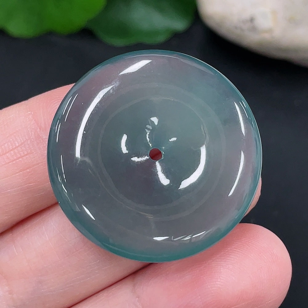 Jadeite Peace Knot Pendant Total Weight Approximately 8.9g