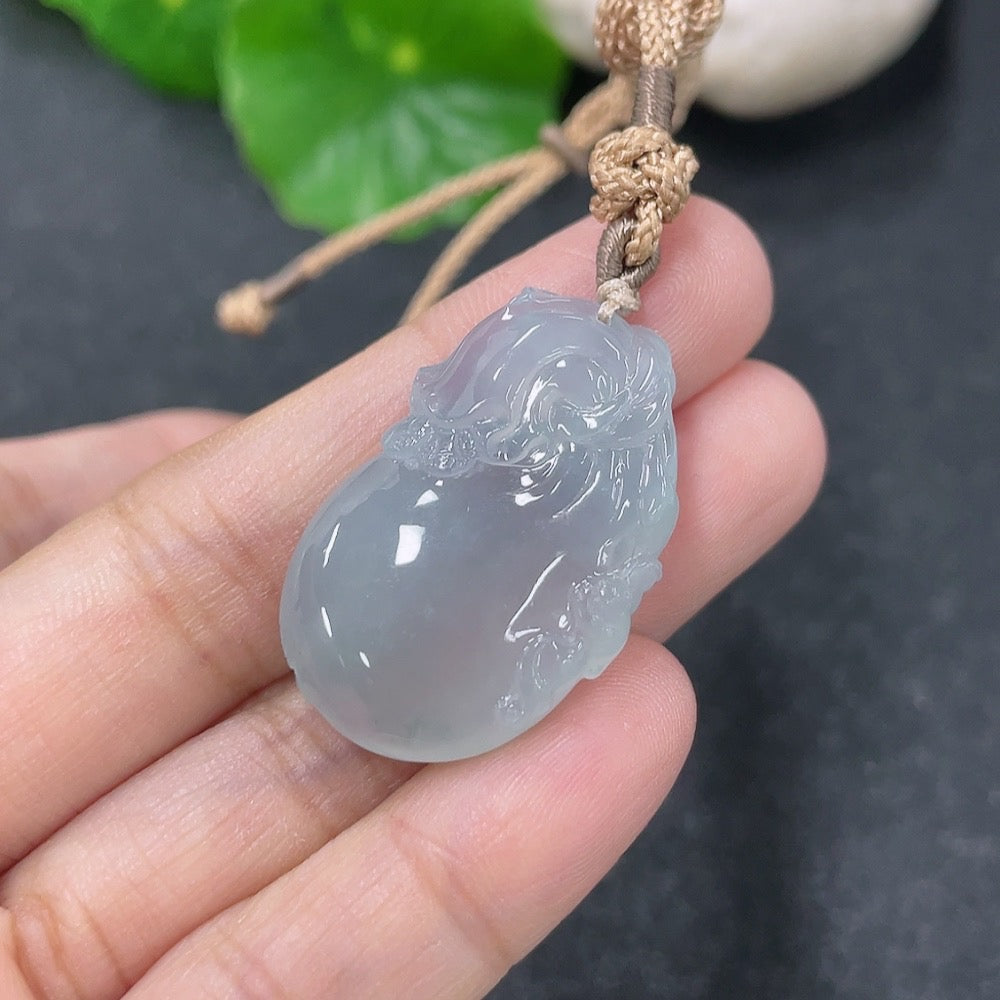 Jadeite pendant shaped like a money bag with a rope, weighing approximately 9g, made of green jade by HKHQ