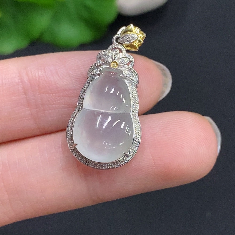 Jadeite Gourd Pendant 18k Gold Total Weight Approx. 3.1g Non-Diamond